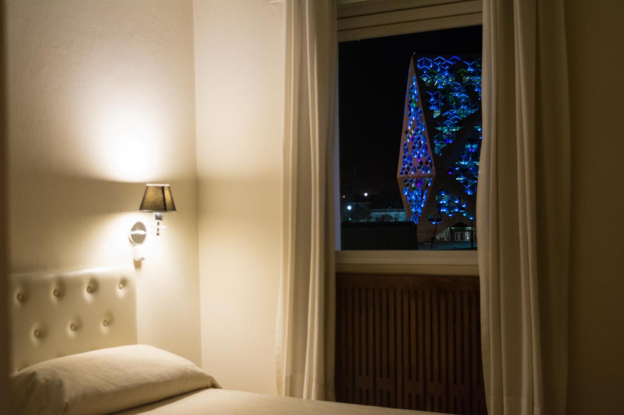 Hotel Vina De Italia Córdoba Luaran gambar